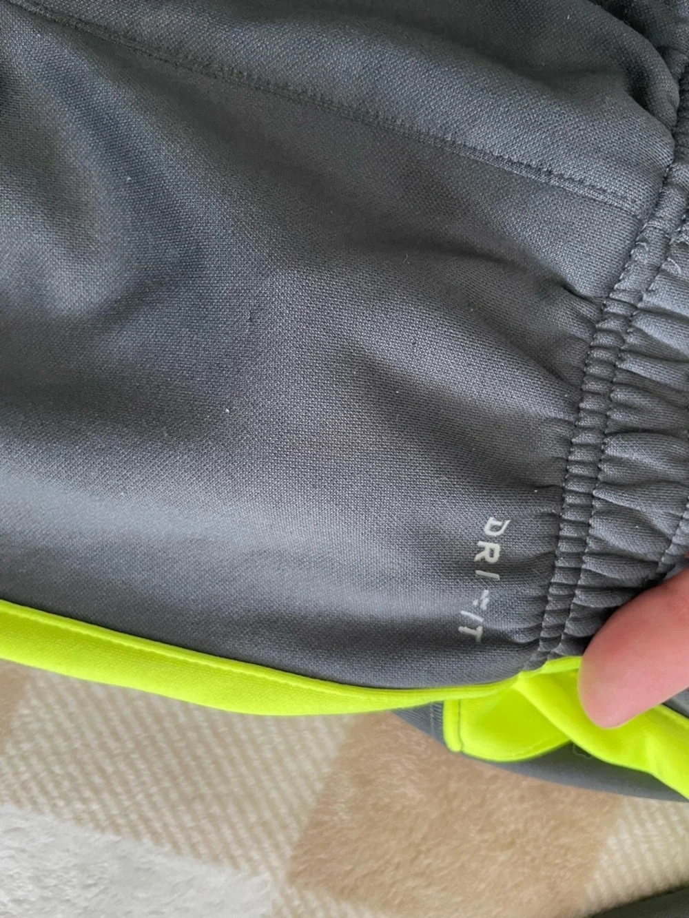 Nike 12-18 Month Dark Grey & Neon Yellow Hooded Tracksuit Set - Picture 11 of 13